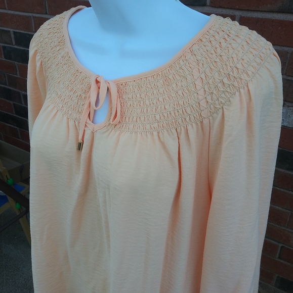 Calvin Klein Long Sleeve Smocked Top Tie Detail - Picture 2 of 5